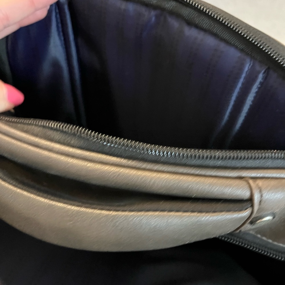 Kenneth Cole Reaction Backpack - Picture 8 of 8